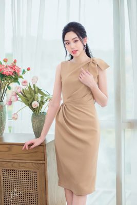 Điểm danh 5 set váy công sở đẹp hot nhất hiện nay